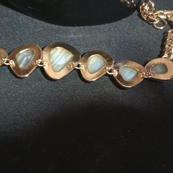 Banana Republic Gray Agate Statement Bib Necklace Gold Tone - Picture 7 of 9